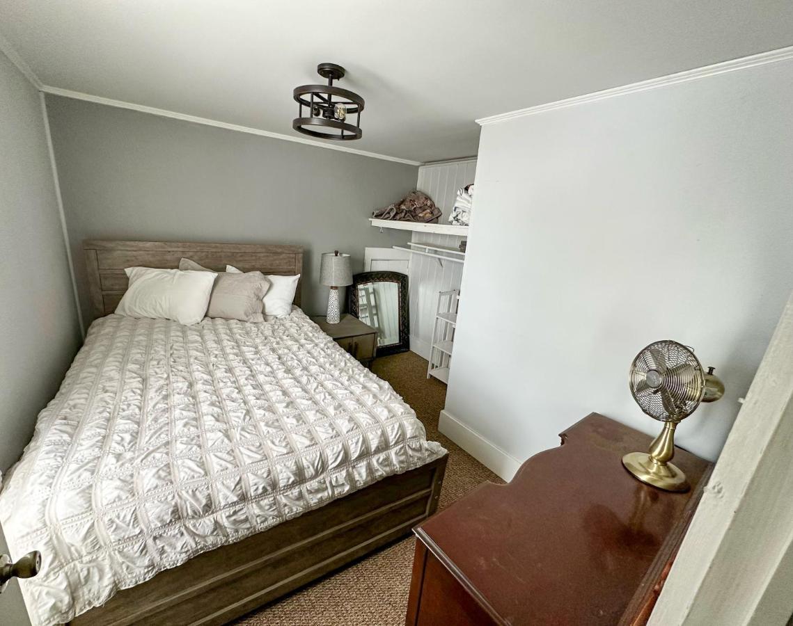 The Kelly House - 4 Bedroom Historic Lodge - Downtown เอลลิคอตต์วิลล์ ภายนอก รูปภาพ