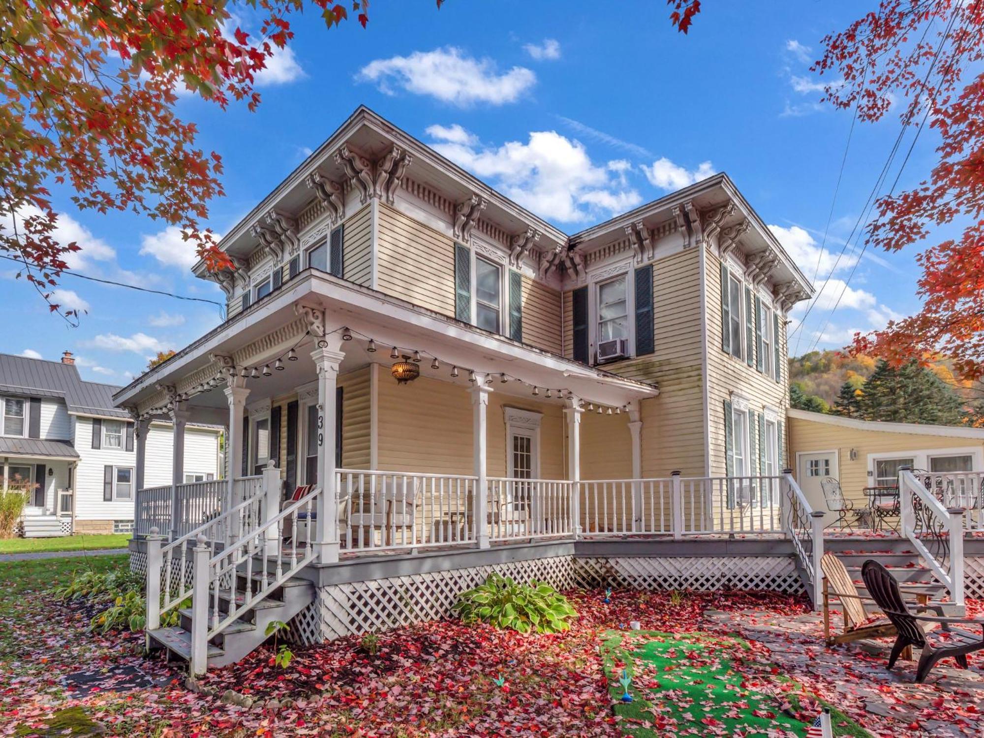 The Kelly House - 4 Bedroom Historic Lodge - Downtown เอลลิคอตต์วิลล์ ภายนอก รูปภาพ